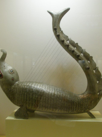 Fish harp